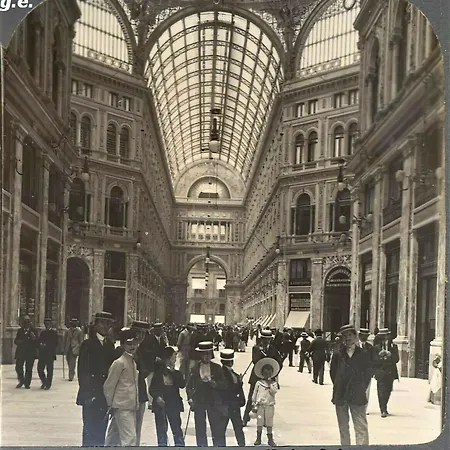 Maison In Centro Naples Exterior photo